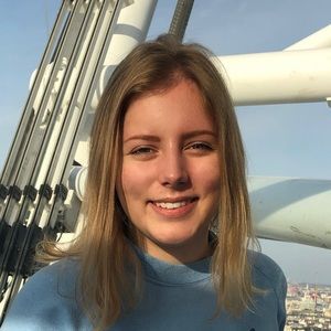 Meet your Posher, Annie